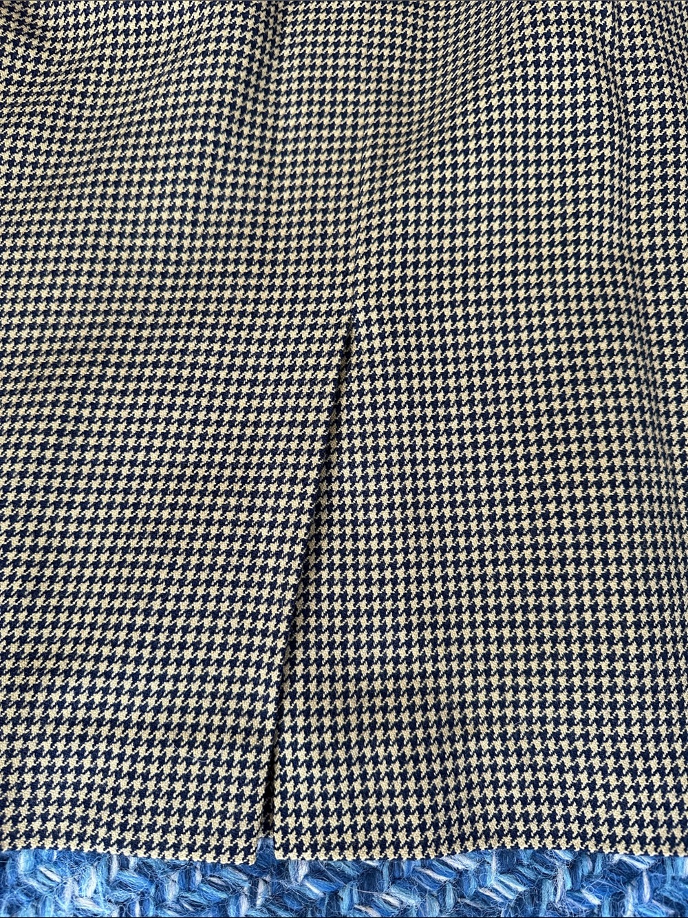 Vintage Burberry plaid herringbone wool skirt - Picture 5 of 9